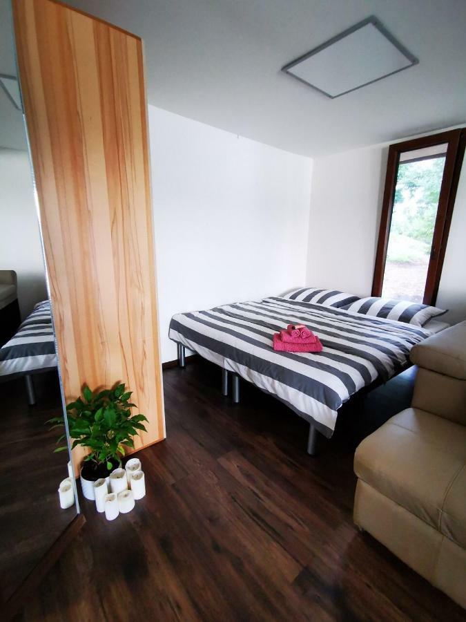 Golden Beach Apartment Chl'aba Екстериор снимка